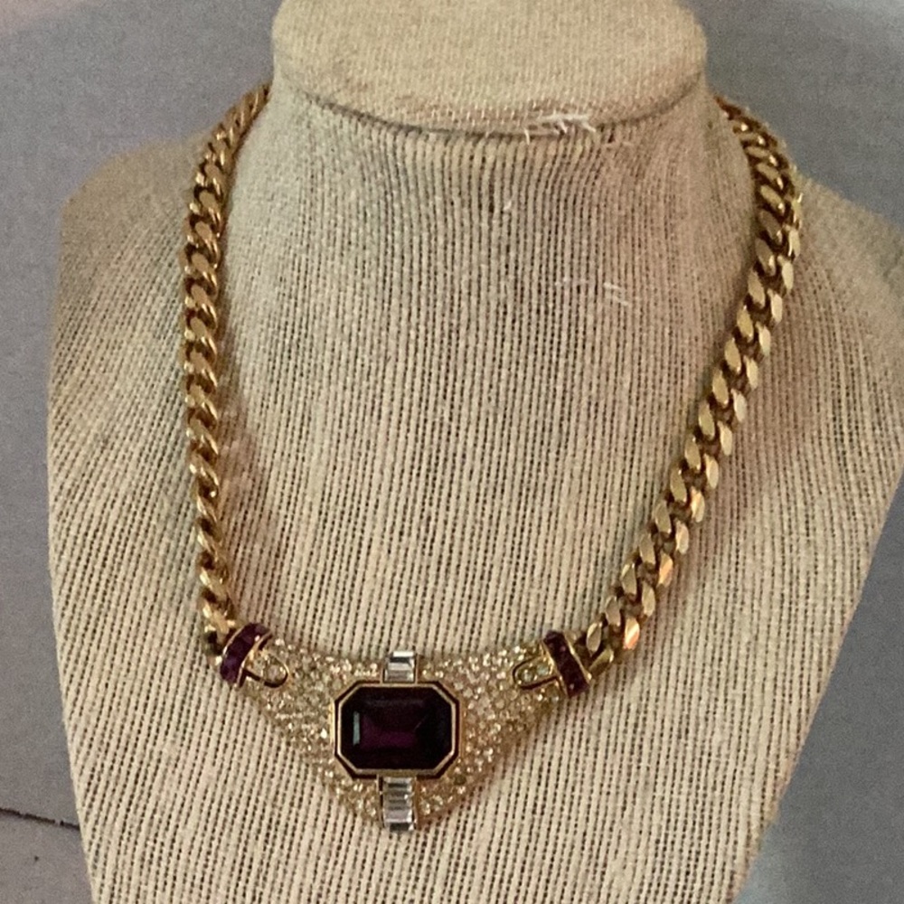 Necklace  Oscar marked, women’s , costume .rare find